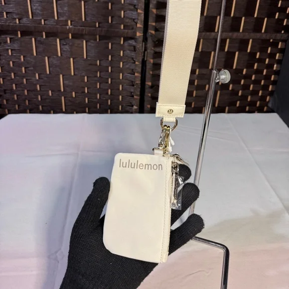 Lululemon Dual Pouch Wristlet Light Ivory/Sheer Oak L05319 - Picture 2 of 6